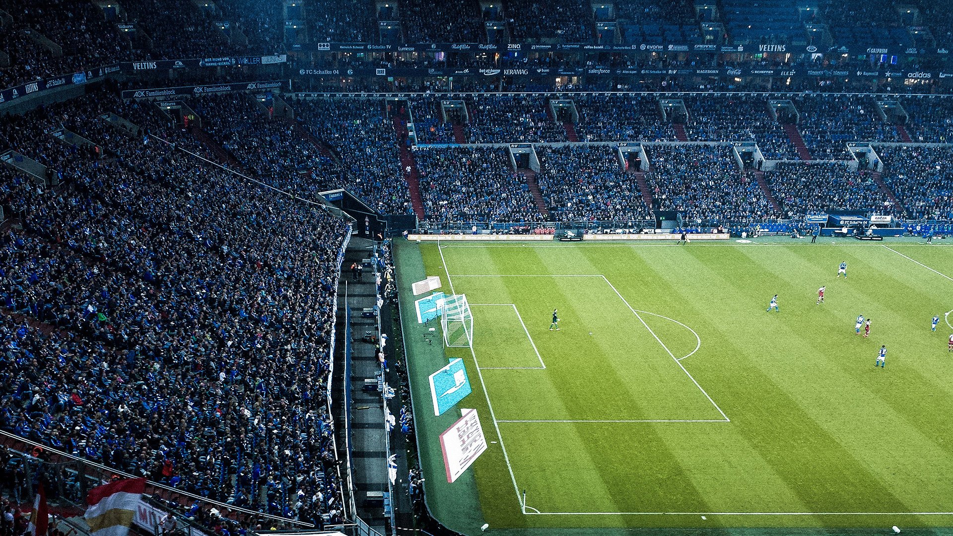 当东方巨龙遭遇紫金王朝，广厦血性之战与NBA季后赛的跨洋回响